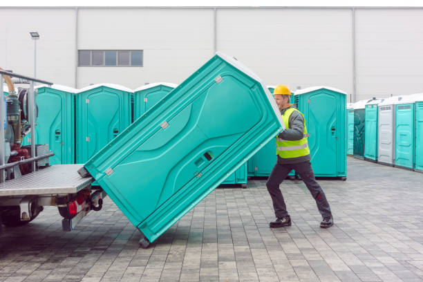 Portable Toilet Options We Offer in Roanoke, TX